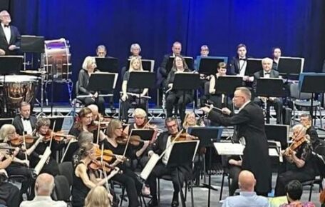 Lincoln Symphony Orchestra on stage