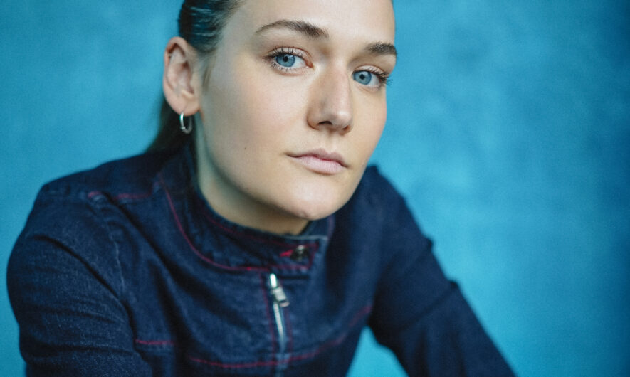 Emma-Louise Howell headshot